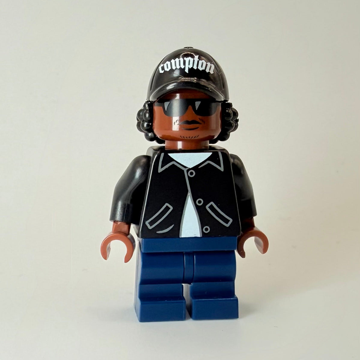 Tiny Gangster (not carded/no accessory)